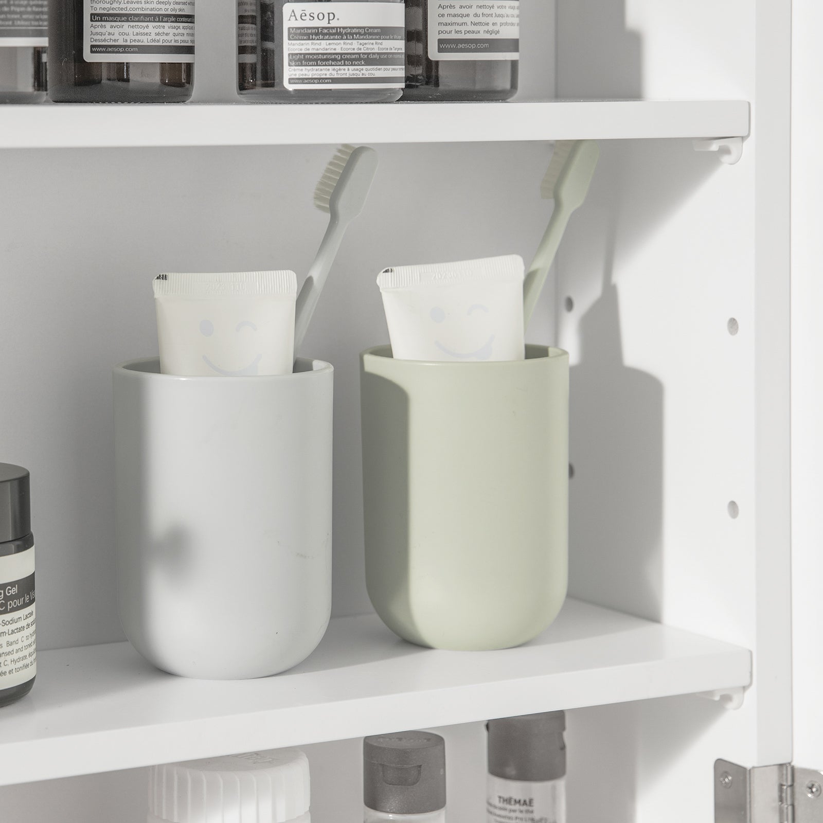 SoBuy | Spiegelschrank | Hängeschrank mit Spiegeltür | Badschrank Weiß | BZR55-W