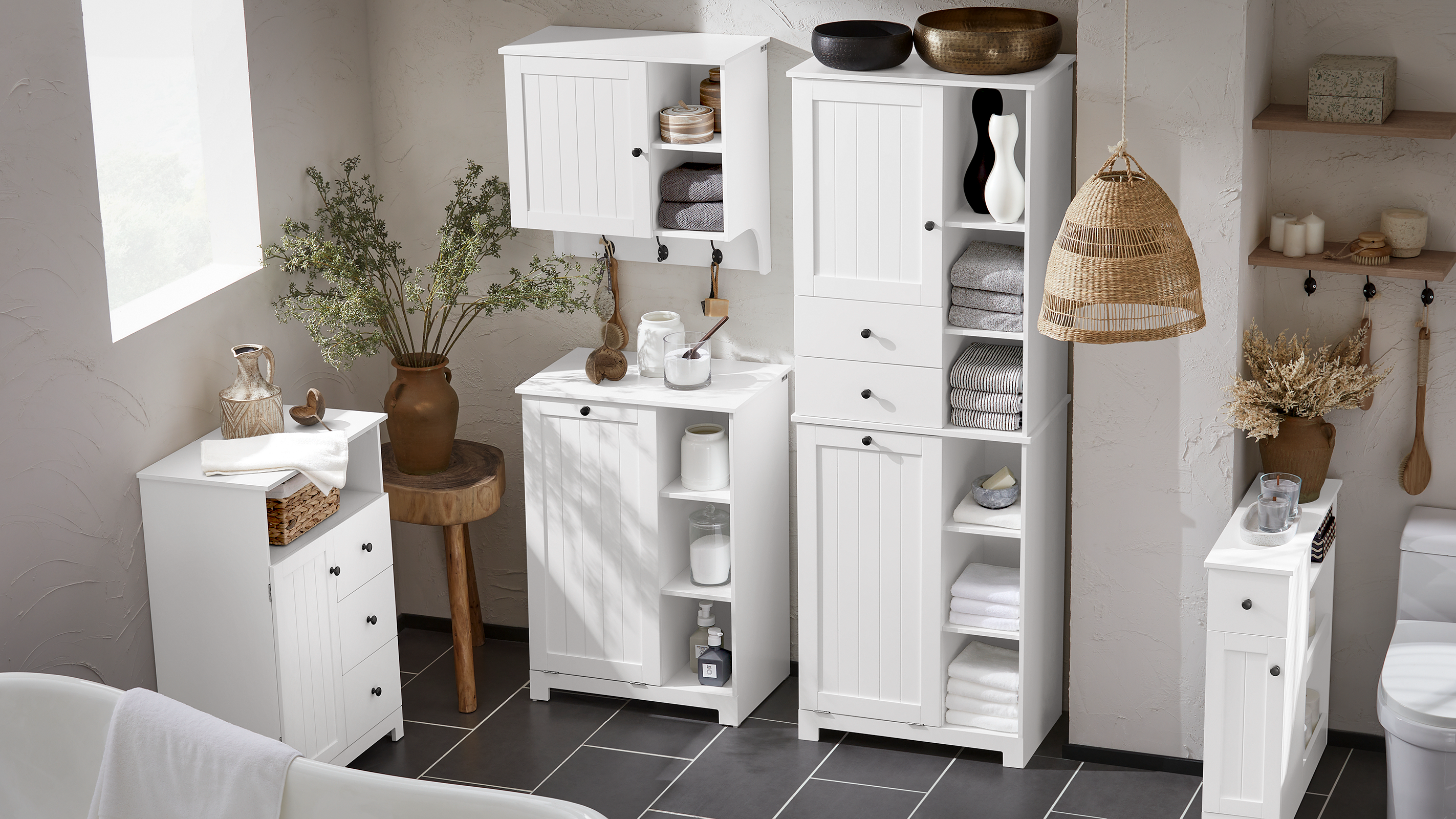 SoBuy | Wäscheschrank mit Wäschesack | Wäschesammler | Weiß | BZR105-W