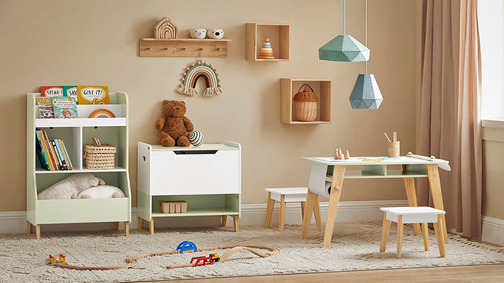 SoBuy | Kindertisch mit 2 Stühlen | Kindersitzgruppe | Maltisch Kinder | Spieltisch | Weiß-Grün | KMB92-GR